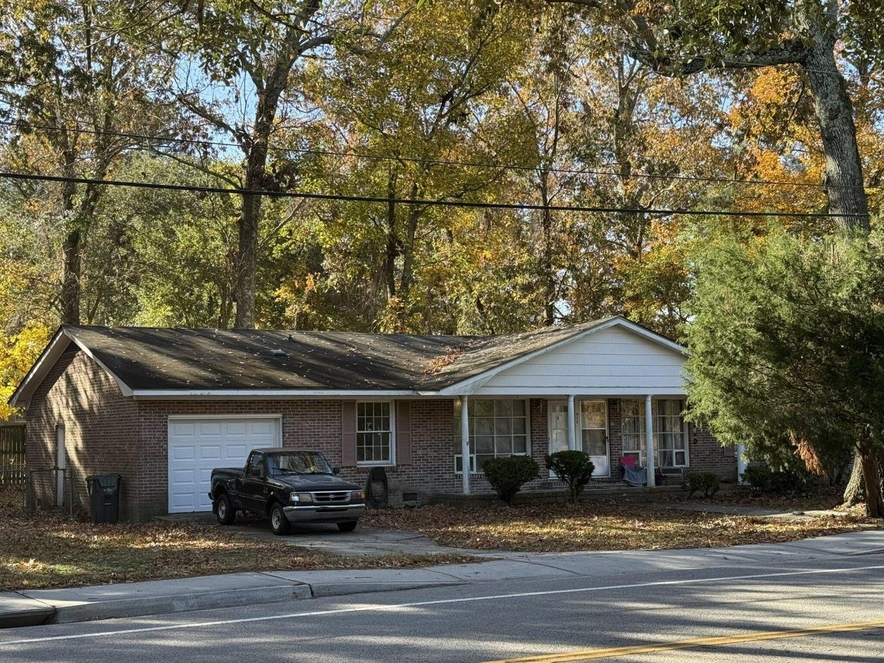 975 Harbor View Road Photo 11