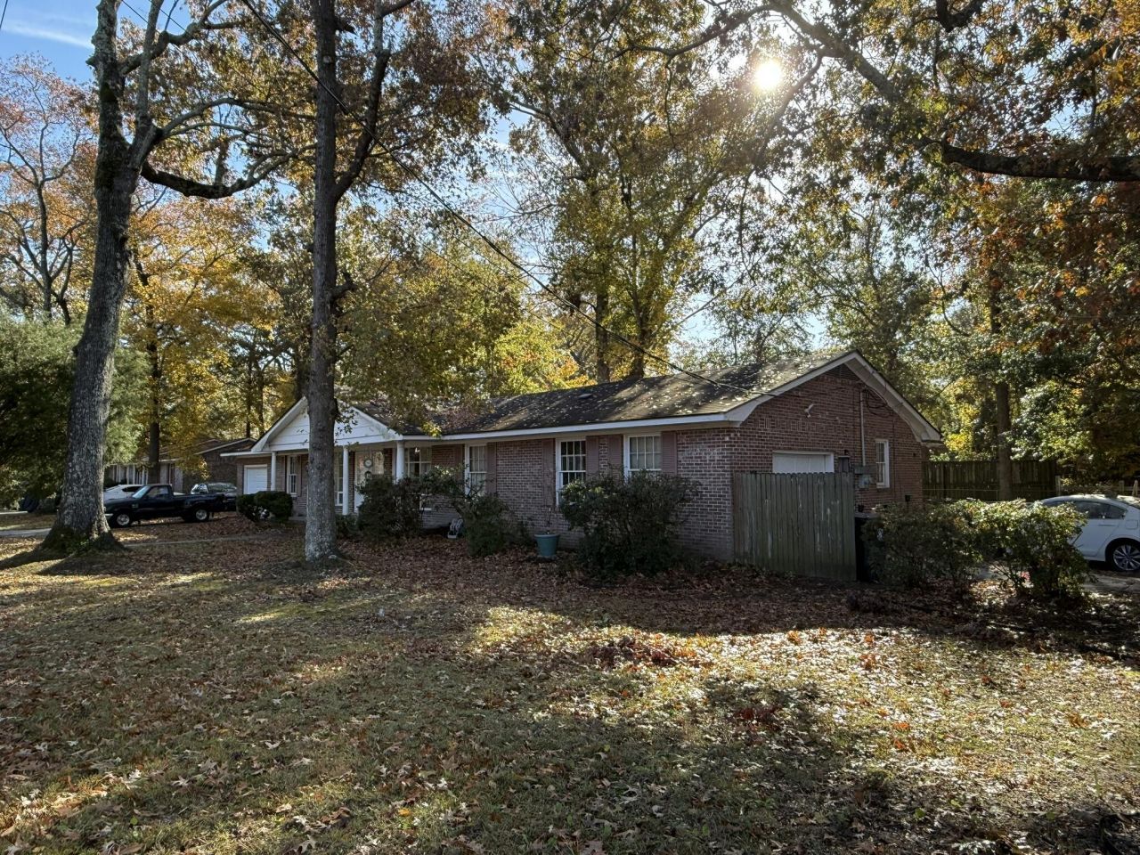 975 Harbor View Road Photo 6