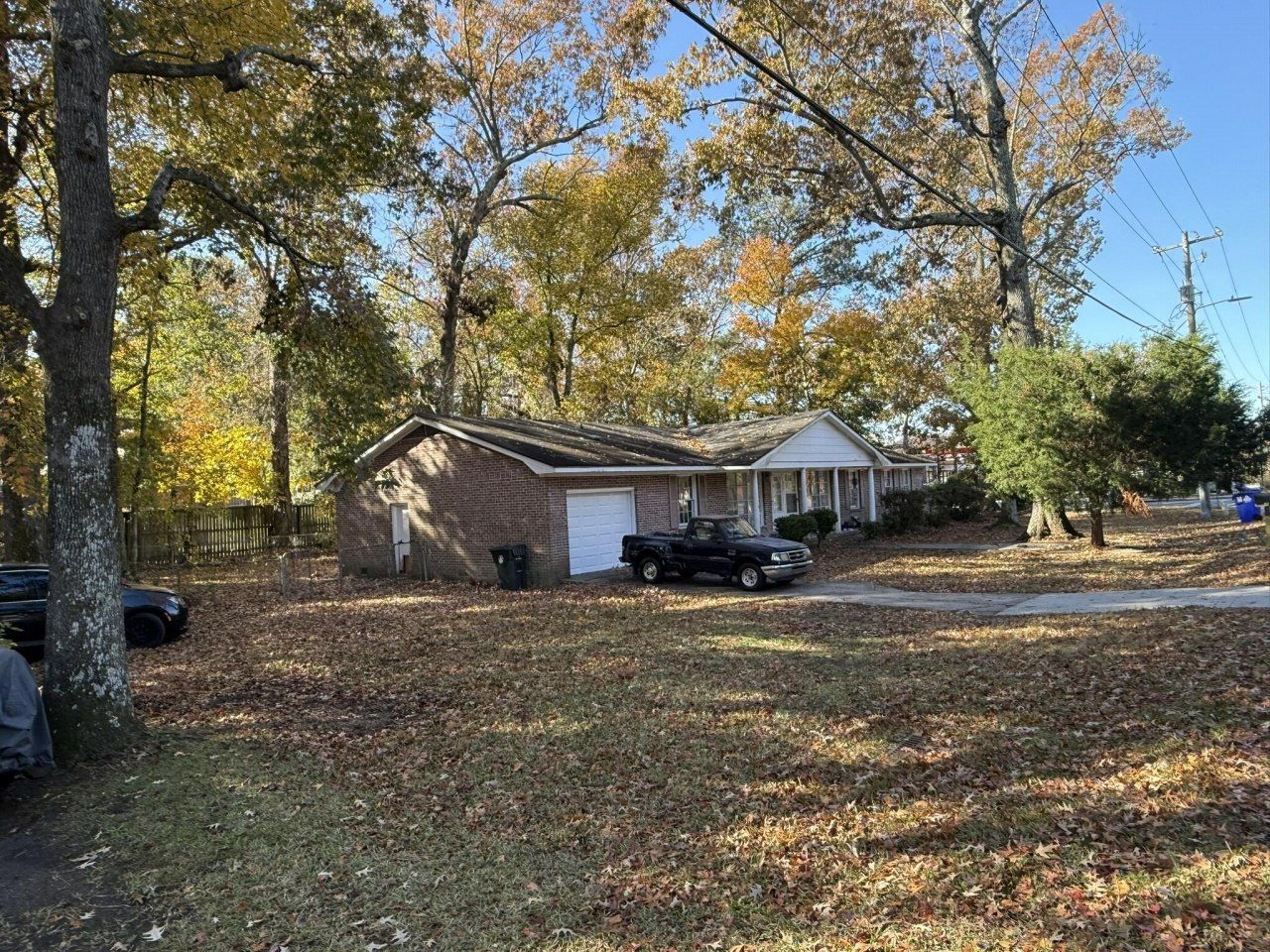 975 Harbor View Road Photo 7