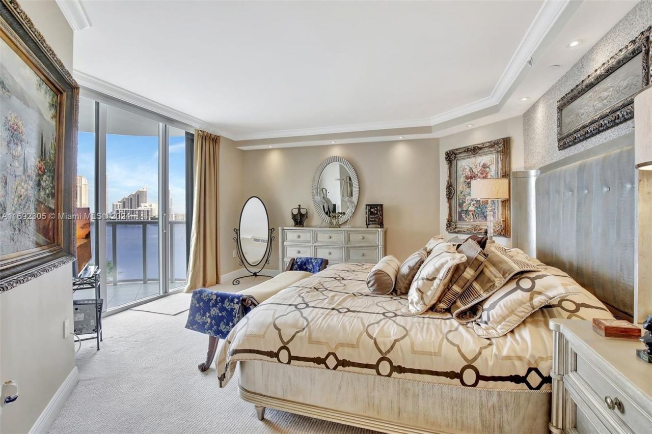 4000 Island Blvd, Unit 1002, Aventura, FL 33160 Photo