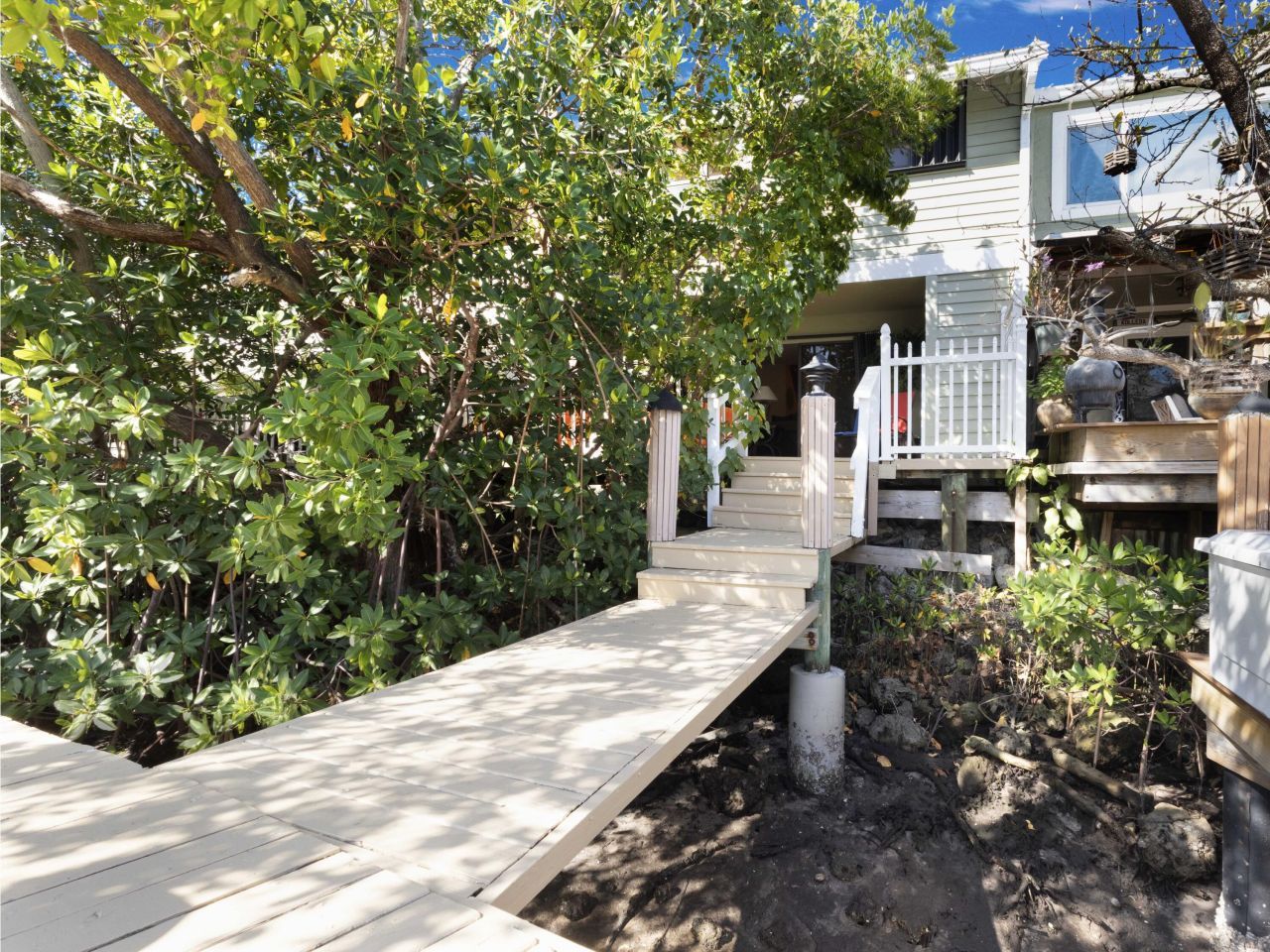 662 Mariners Way, Boynton Beach, FL 33435 Photo