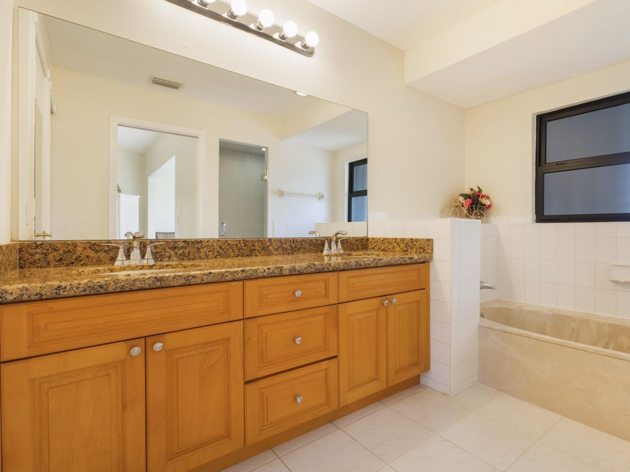 662 Mariners Way, Boynton Beach, FL 33435 Photo