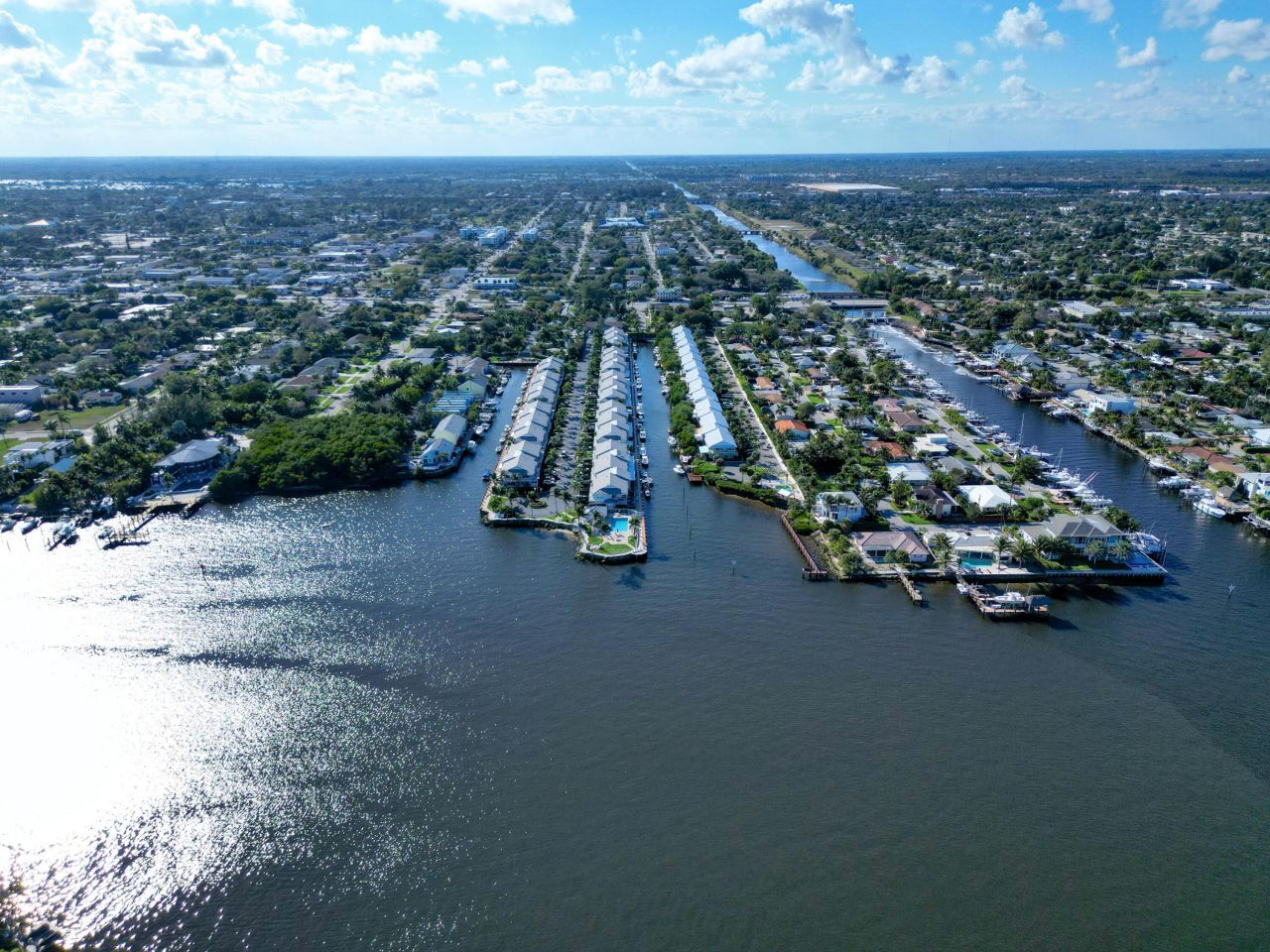 662 Mariners Way, Boynton Beach, FL 33435 Photo