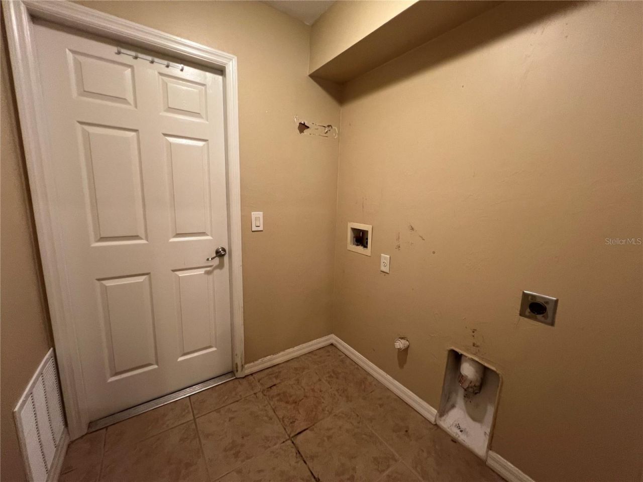 1722 NW 18th Terrace, Cape Coral, FL 33993 Photo