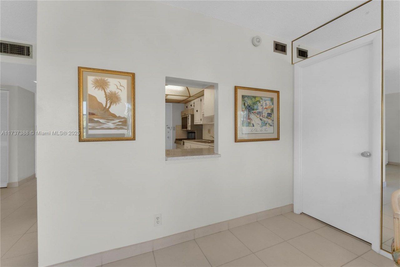 200 Diplomat Pkwy, Unit 229, Hallandale Beach, FL 33009 Photo