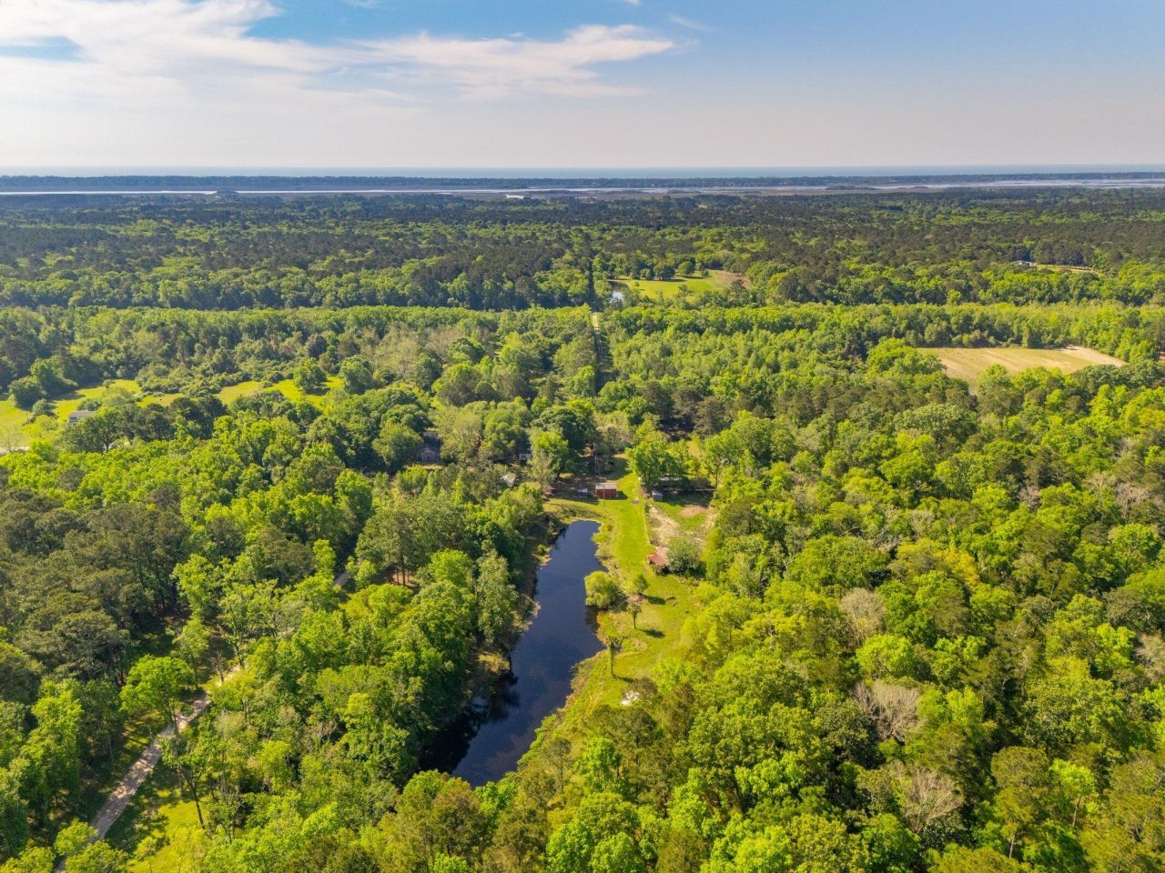 4304 River Road Photo 37