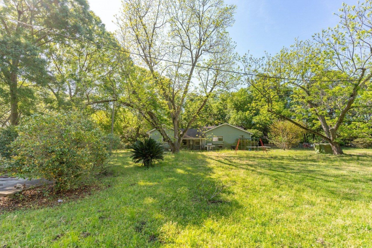 4304 River Road Photo 10