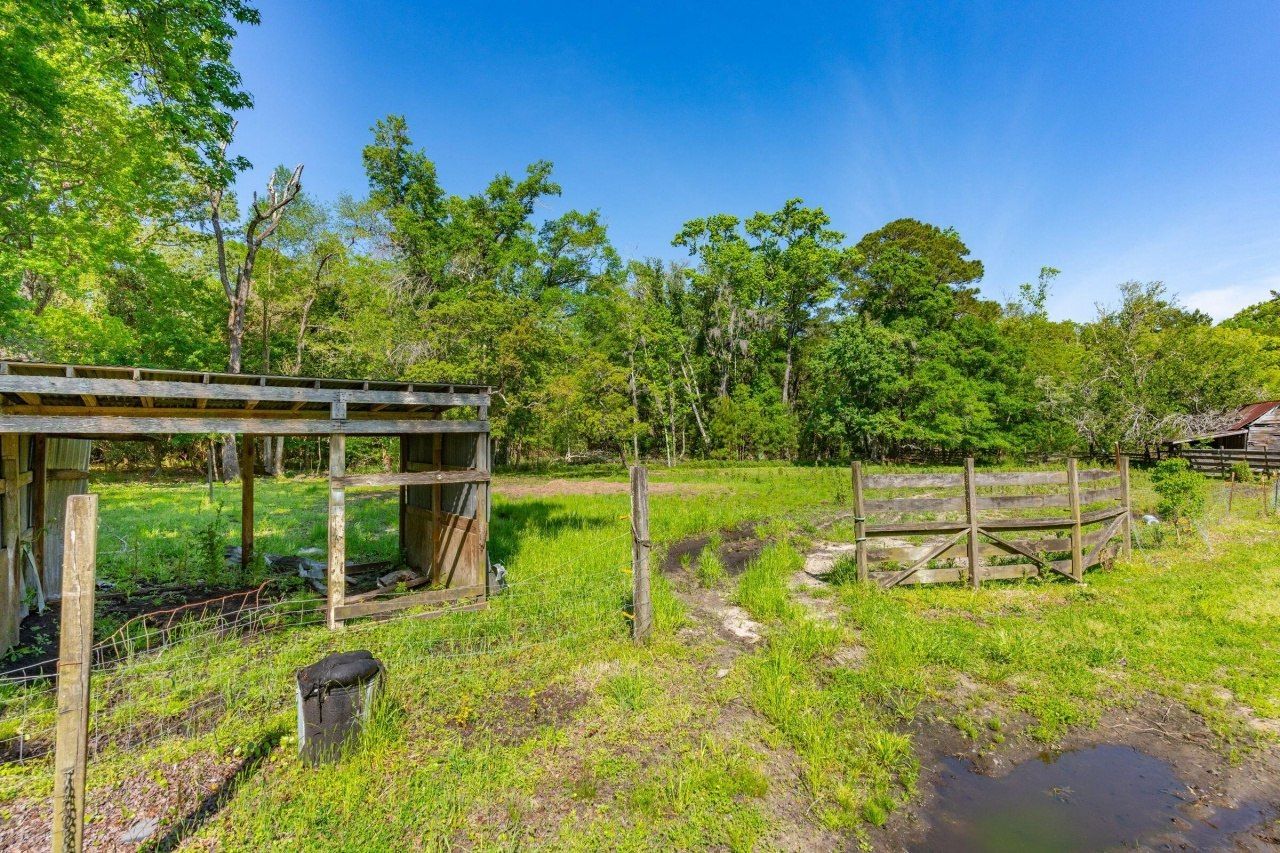 4304 River Road Photo 16