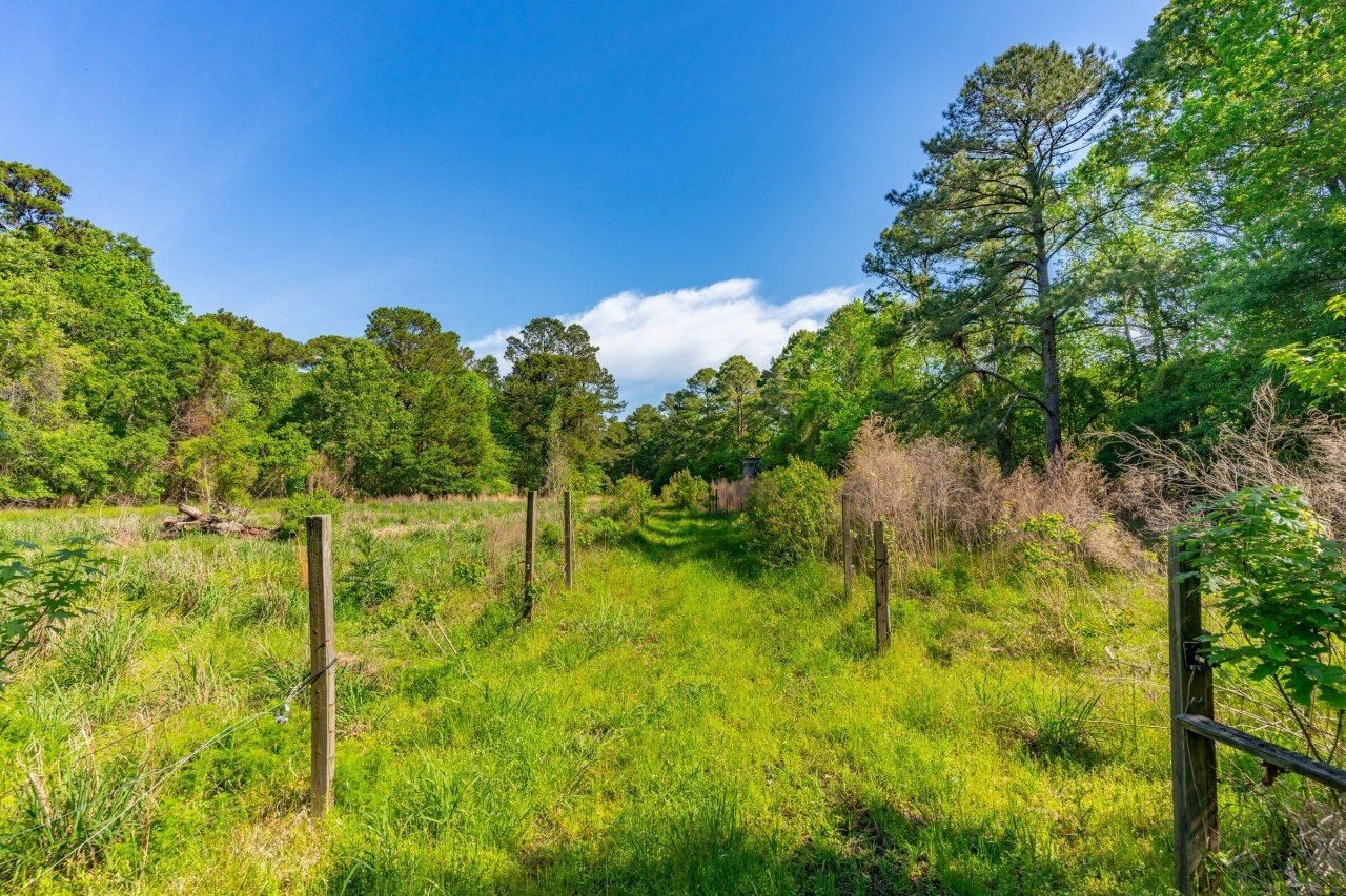 4304 River Road Photo 19