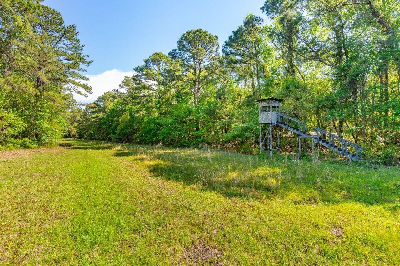 4304 River Road Photo 20