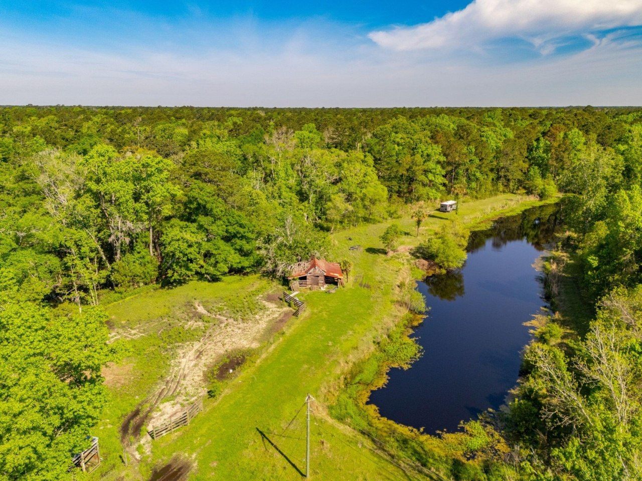 4304 River Road Photo 5