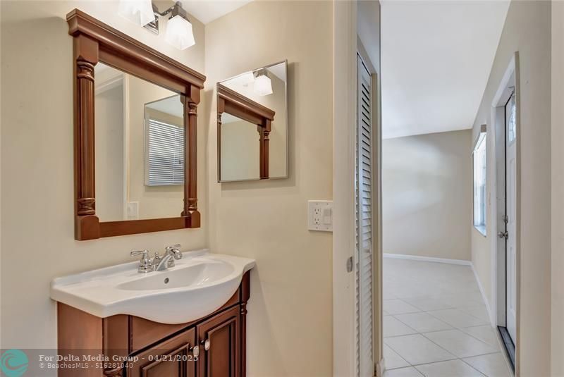 7290 NW 1st Street, Unit 205, Margate, FL 33063 Photo