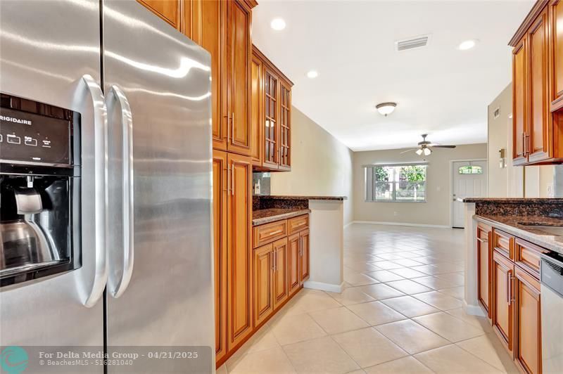 7290 NW 1st Street, Unit 205, Margate, FL 33063 Photo