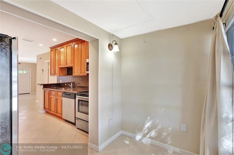 7290 NW 1st Street, Unit 205, Margate, FL 33063 Photo