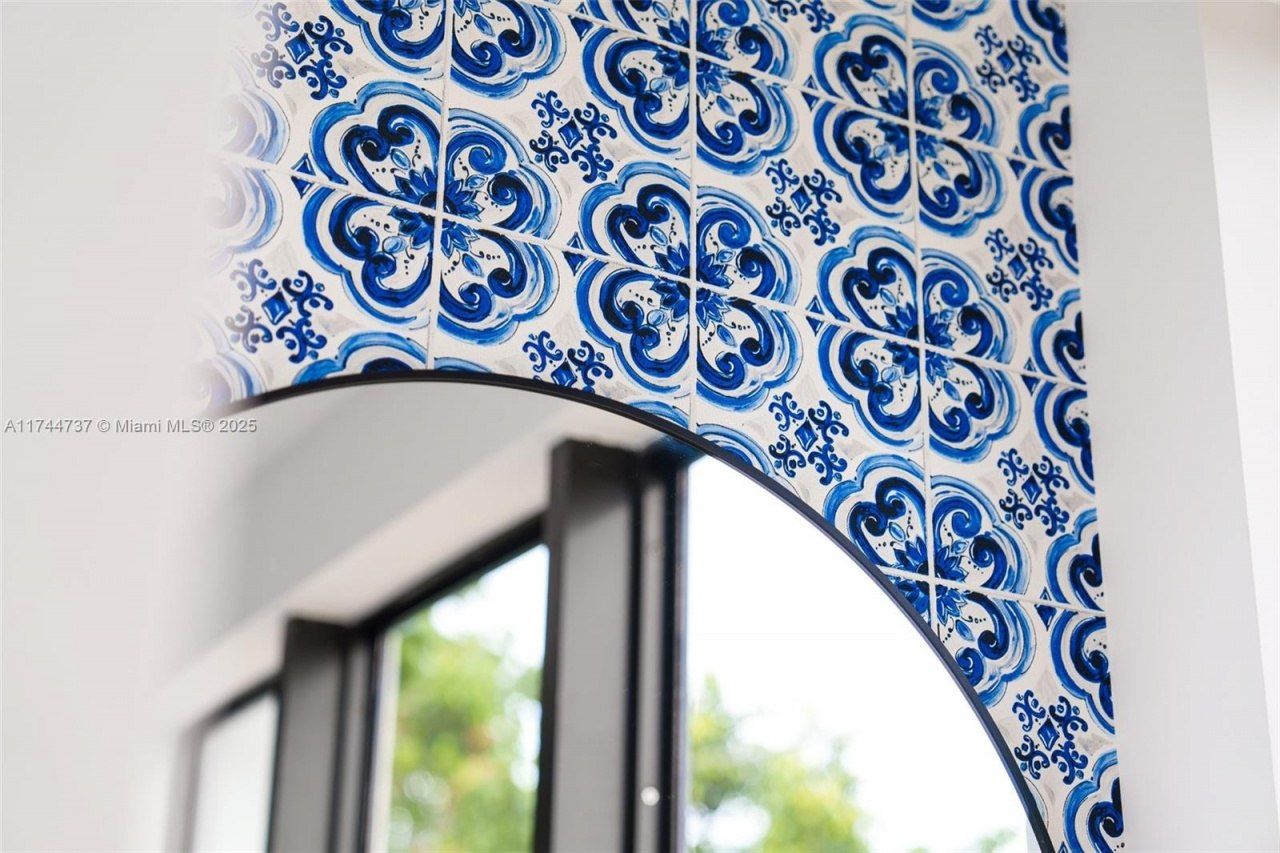 408 NW 52nd St, Miami, FL 33127 Photo