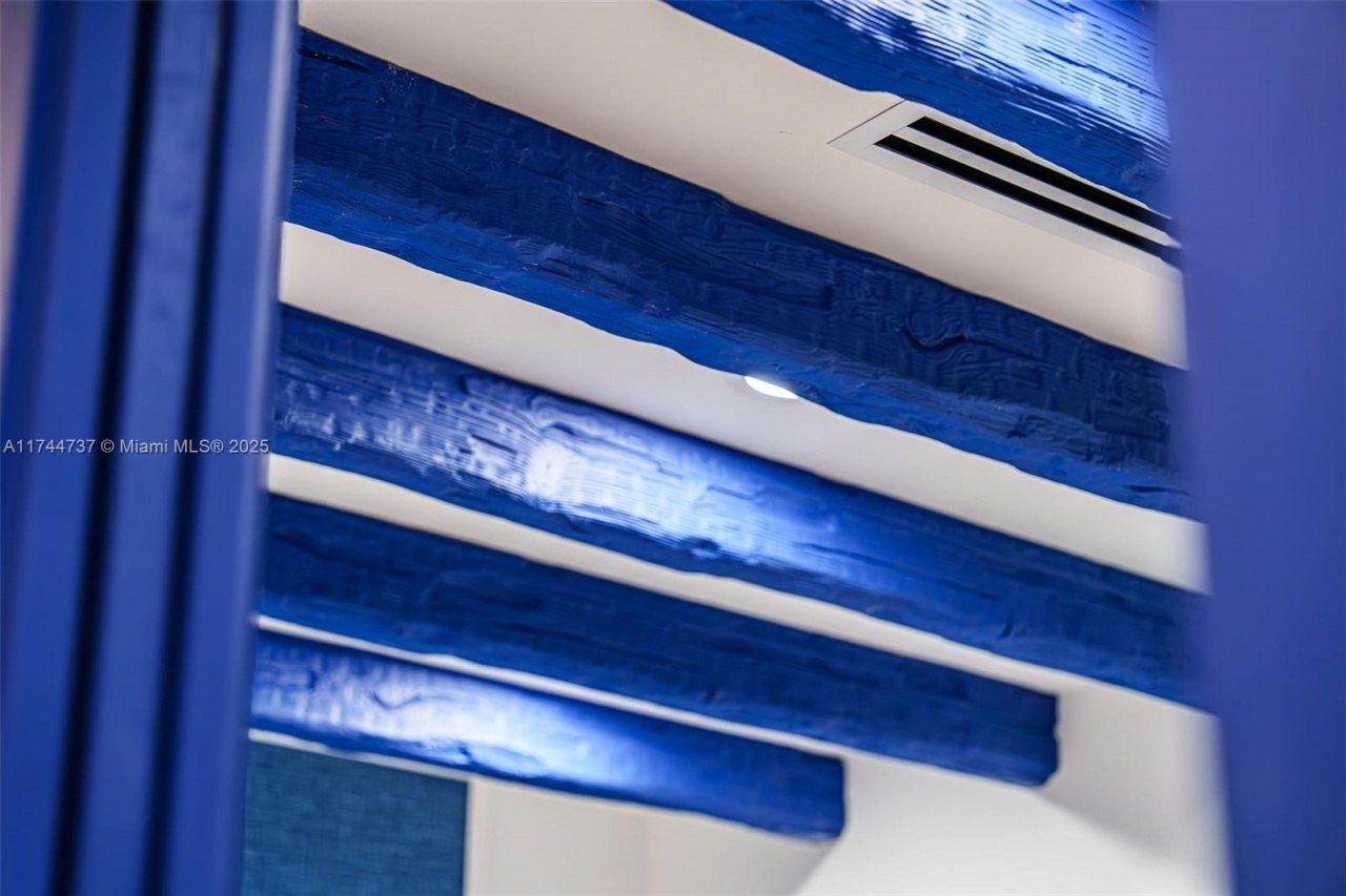 408 NW 52nd St, Miami, FL 33127 Photo