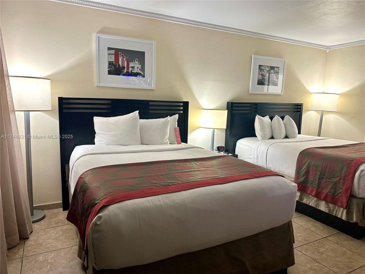 19201 Collins Ave, Unit 435, Sunny Isles Beach, FL 33160 Photo