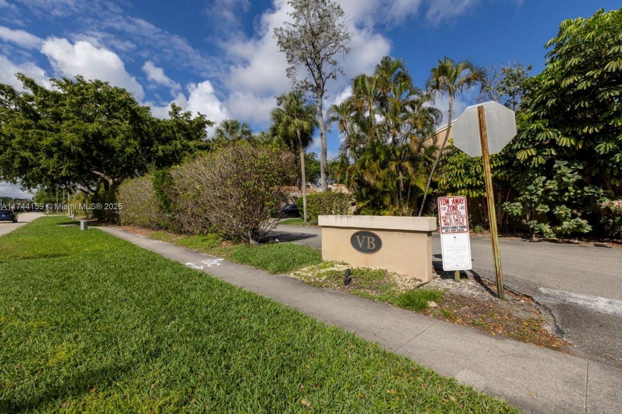 1161 NW 13th St, Unit 4, Boca Raton, FL 33486 Photo