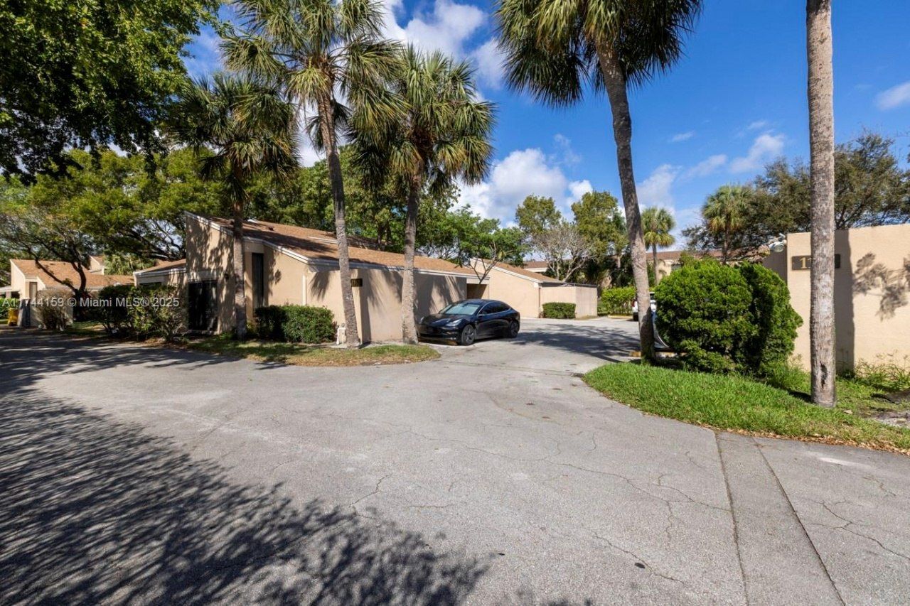 1161 NW 13th St, Unit 4, Boca Raton, FL 33486 Photo
