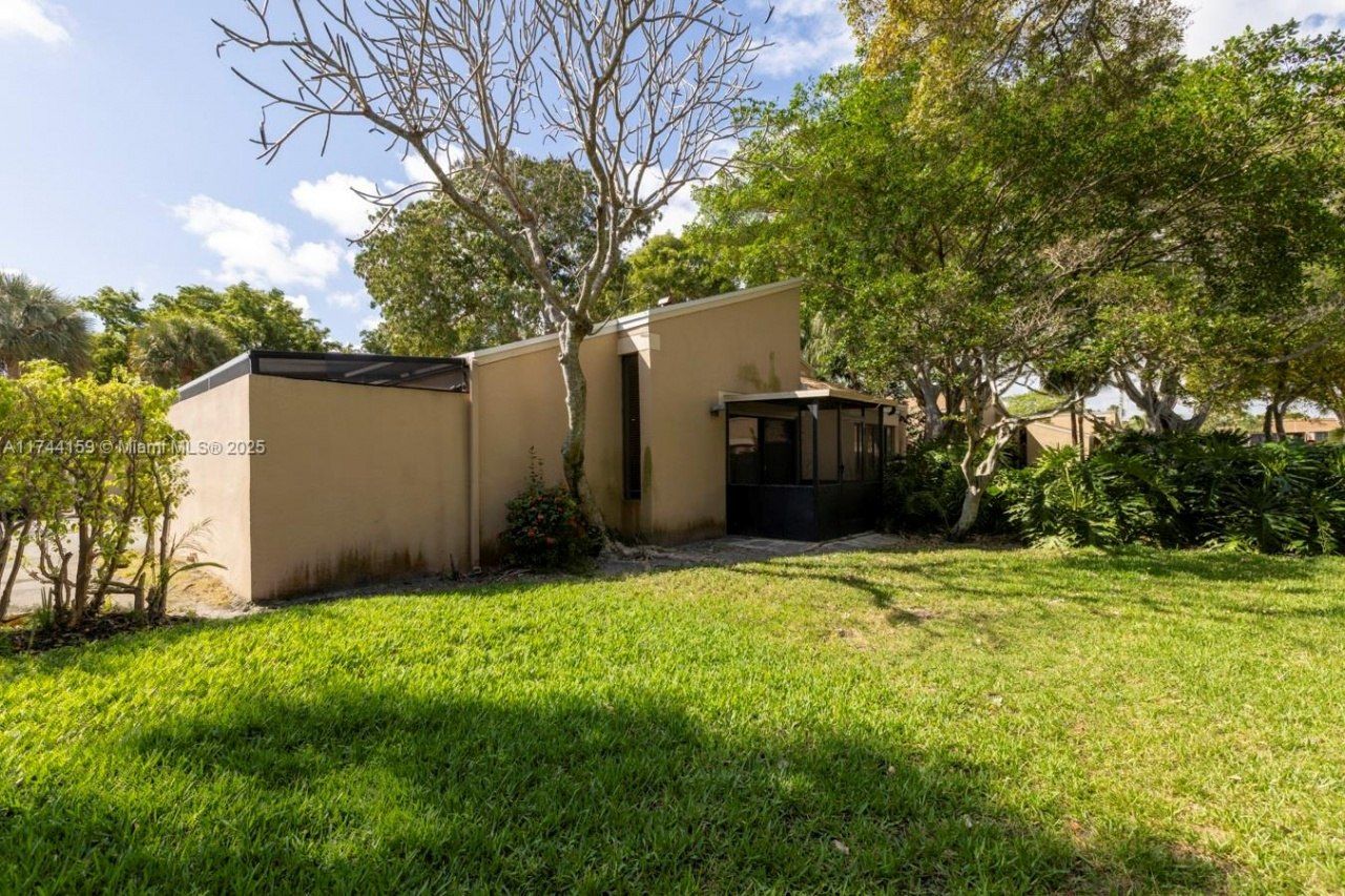 1161 NW 13th St, Unit 4, Boca Raton, FL 33486 Photo