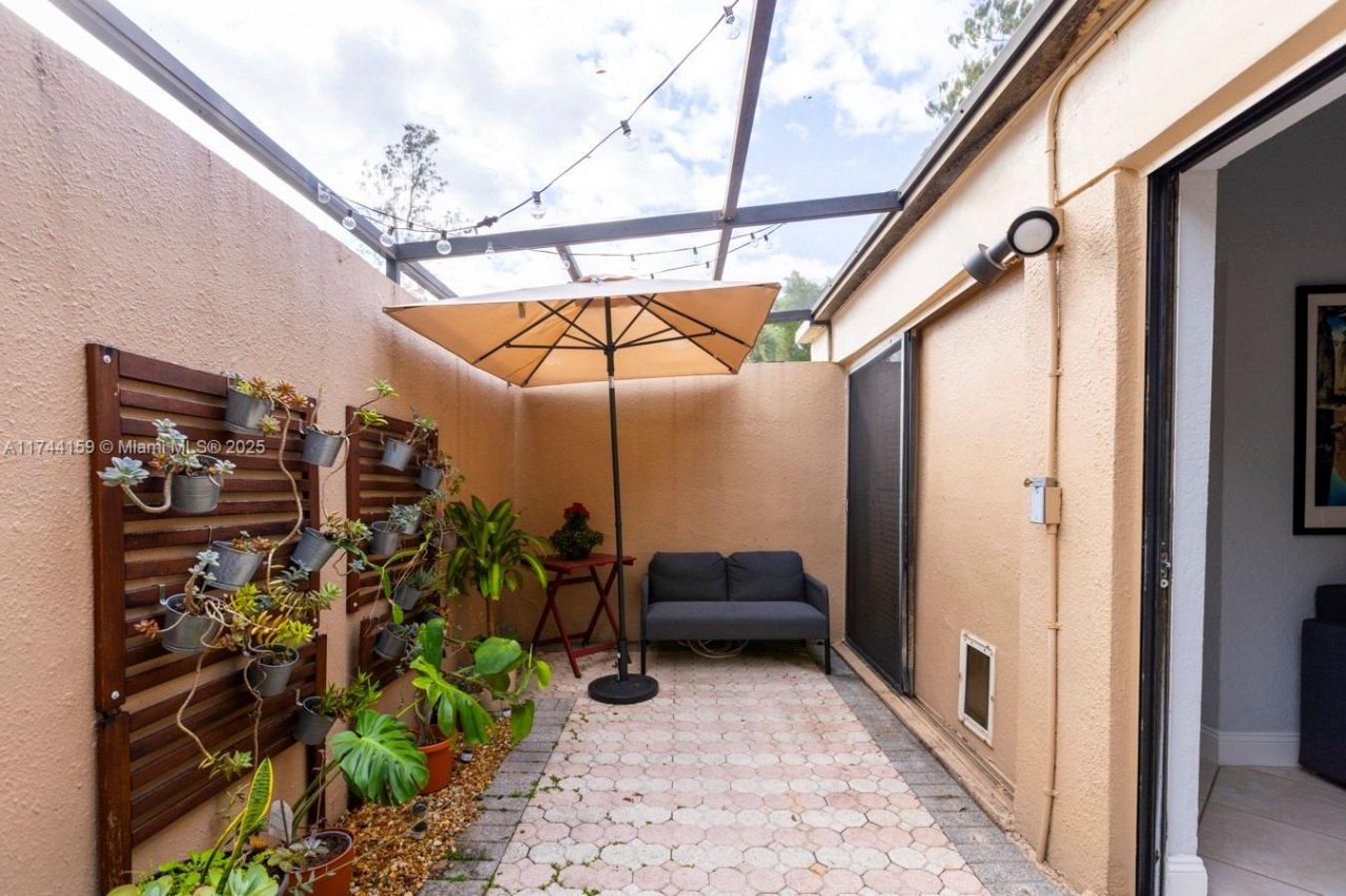 1161 NW 13th St, Unit 4, Boca Raton, FL 33486 Photo