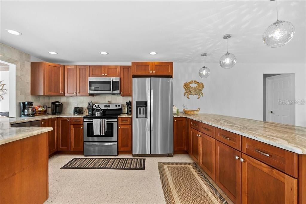 327 Avenida Milano, Sarasota, FL 34242 Photo