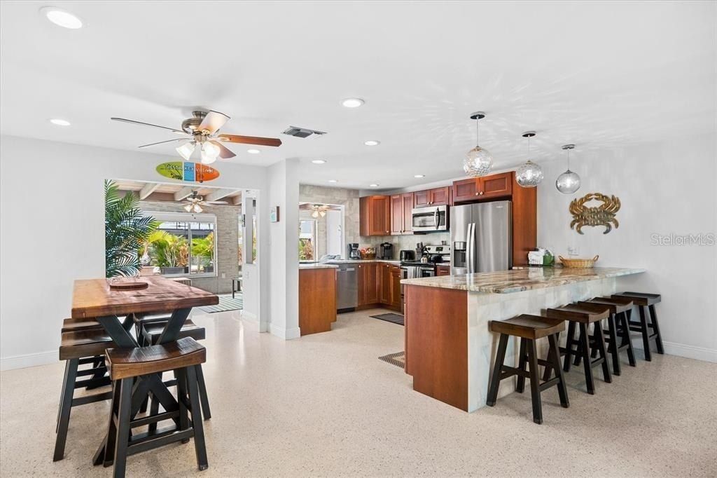 327 Avenida Milano, Sarasota, FL 34242 Photo