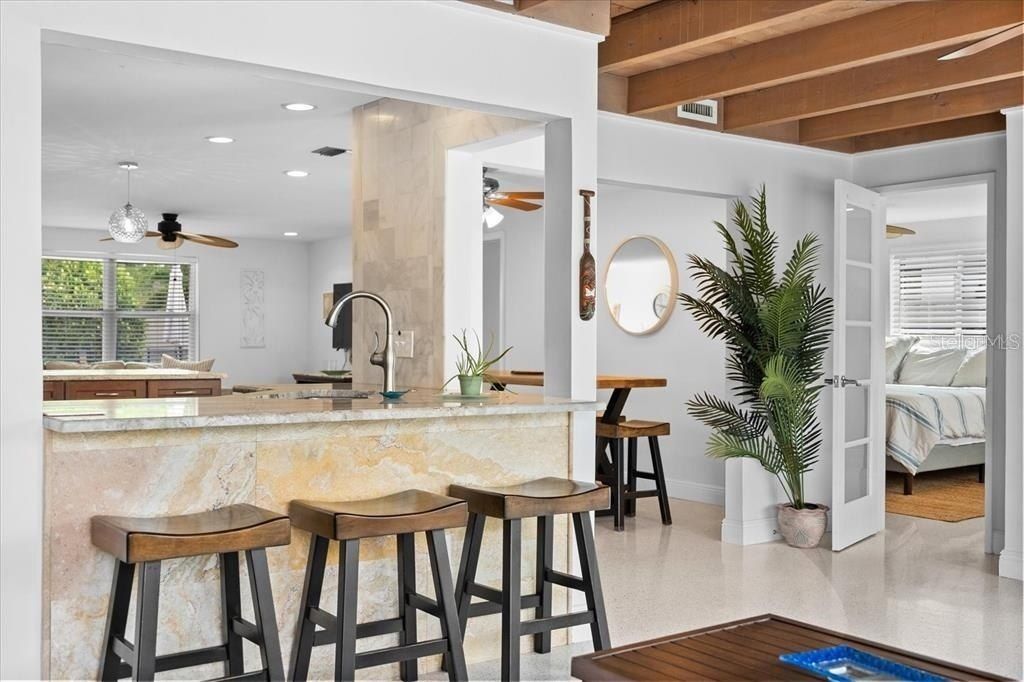 327 Avenida Milano, Sarasota, FL 34242 Photo