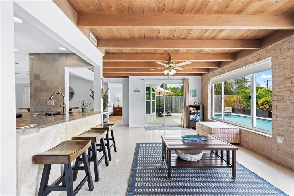 327 Avenida Milano, Sarasota, FL 34242 Photo