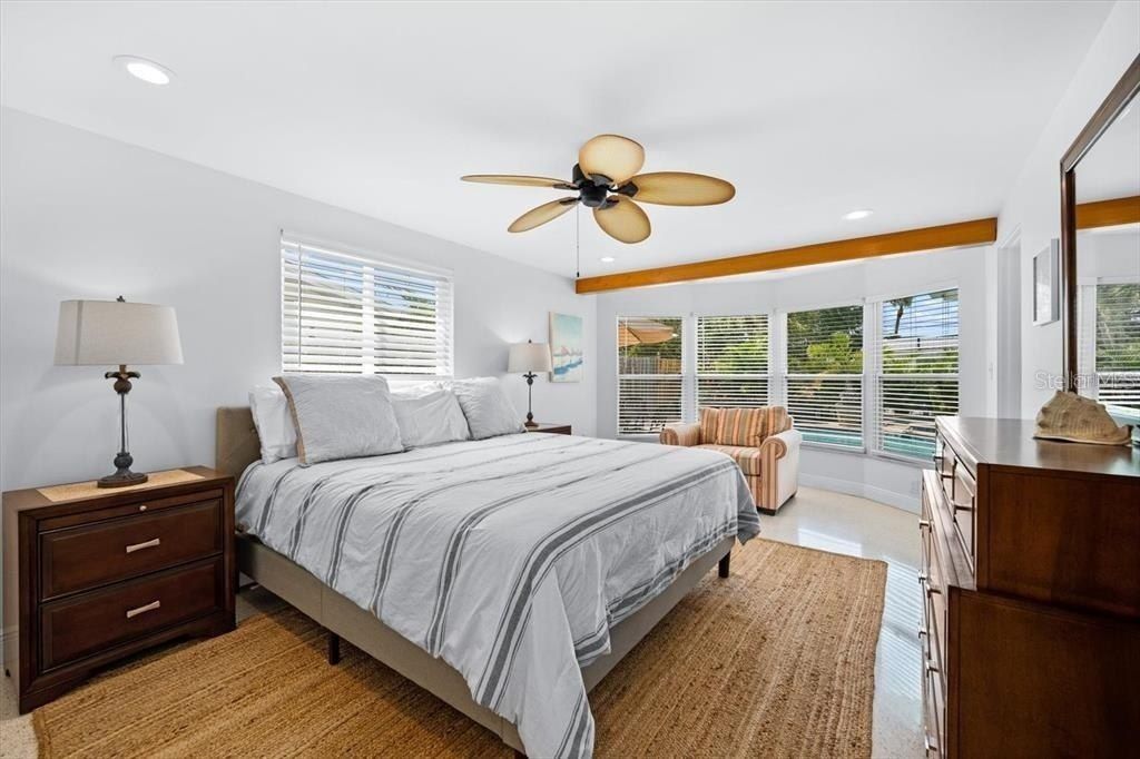 327 Avenida Milano, Sarasota, FL 34242 Photo