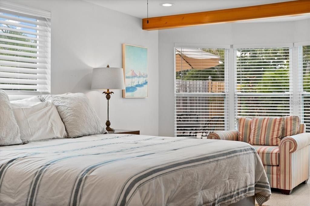 327 Avenida Milano, Sarasota, FL 34242 Photo