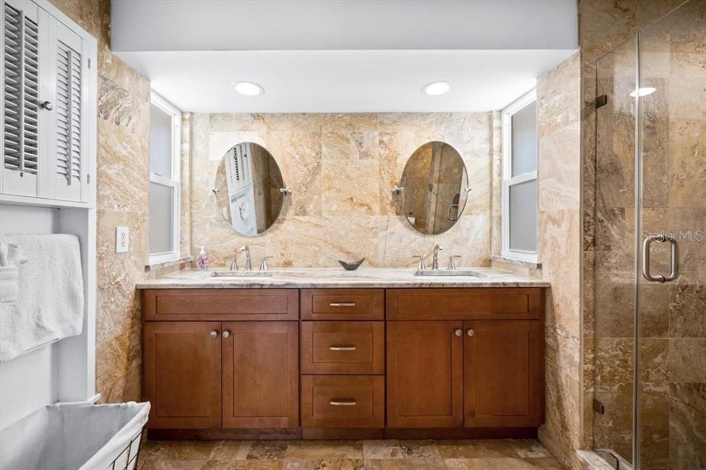 327 Avenida Milano, Sarasota, FL 34242 Photo