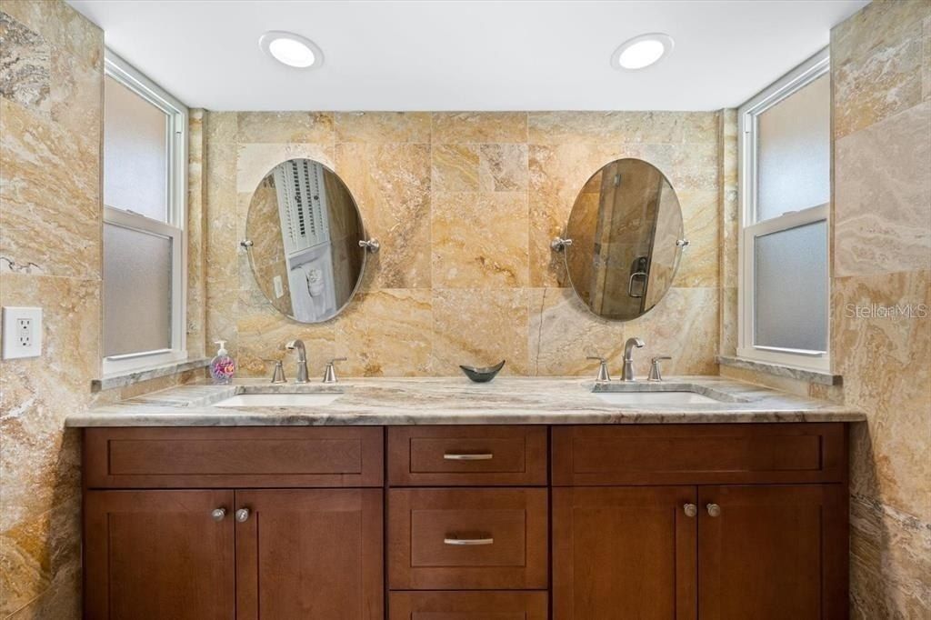 327 Avenida Milano, Sarasota, FL 34242 Photo