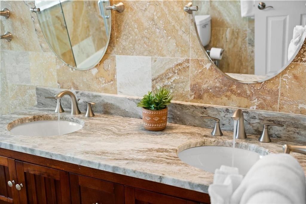 327 Avenida Milano, Sarasota, FL 34242 Photo