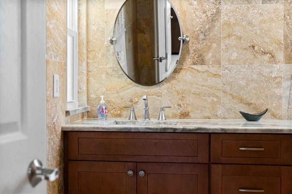 327 Avenida Milano, Sarasota, FL 34242 Photo