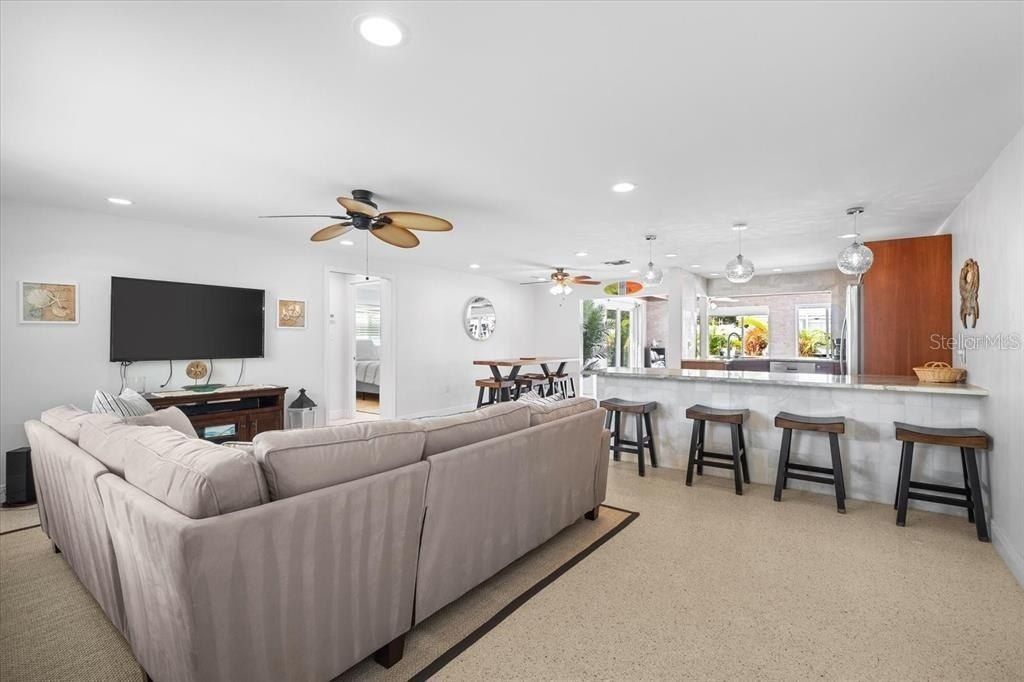 327 Avenida Milano, Sarasota, FL 34242 Photo