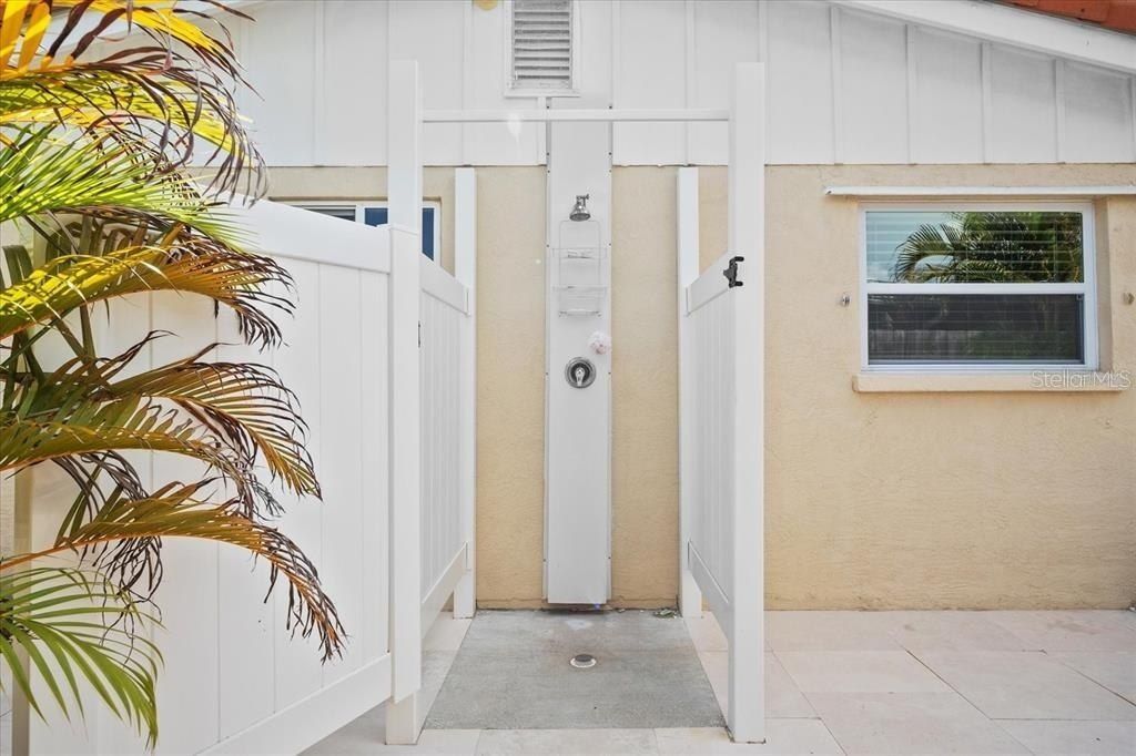 327 Avenida Milano, Sarasota, FL 34242 Photo