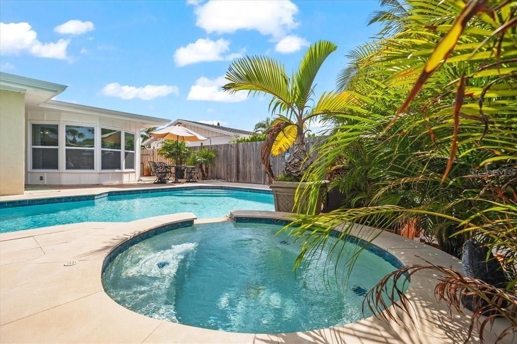 327 Avenida Milano, Sarasota, FL 34242 Photo