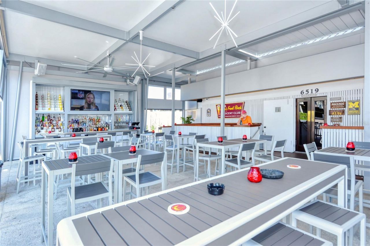 327 Avenida Milano, Sarasota, FL 34242 Photo