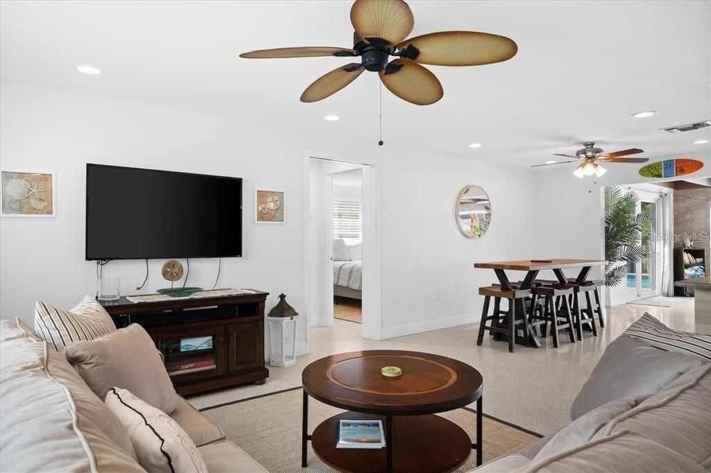 327 Avenida Milano, Sarasota, FL 34242 Photo