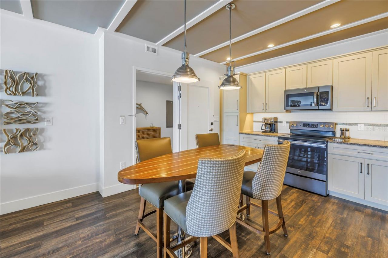 5325 Marina Drive, Unit 128, Bradenton Beach, FL 34217 Photo