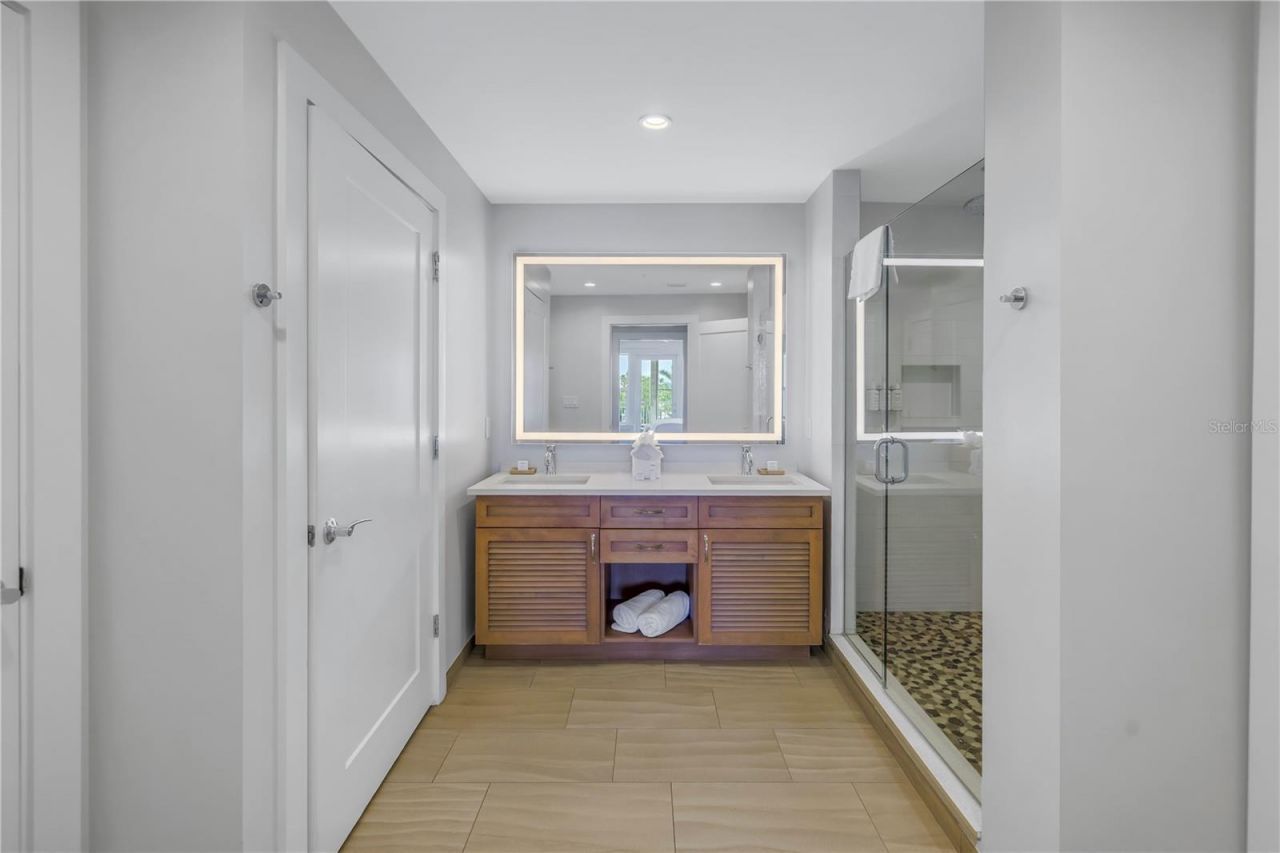 5325 Marina Drive, Unit 128, Bradenton Beach, FL 34217 Photo