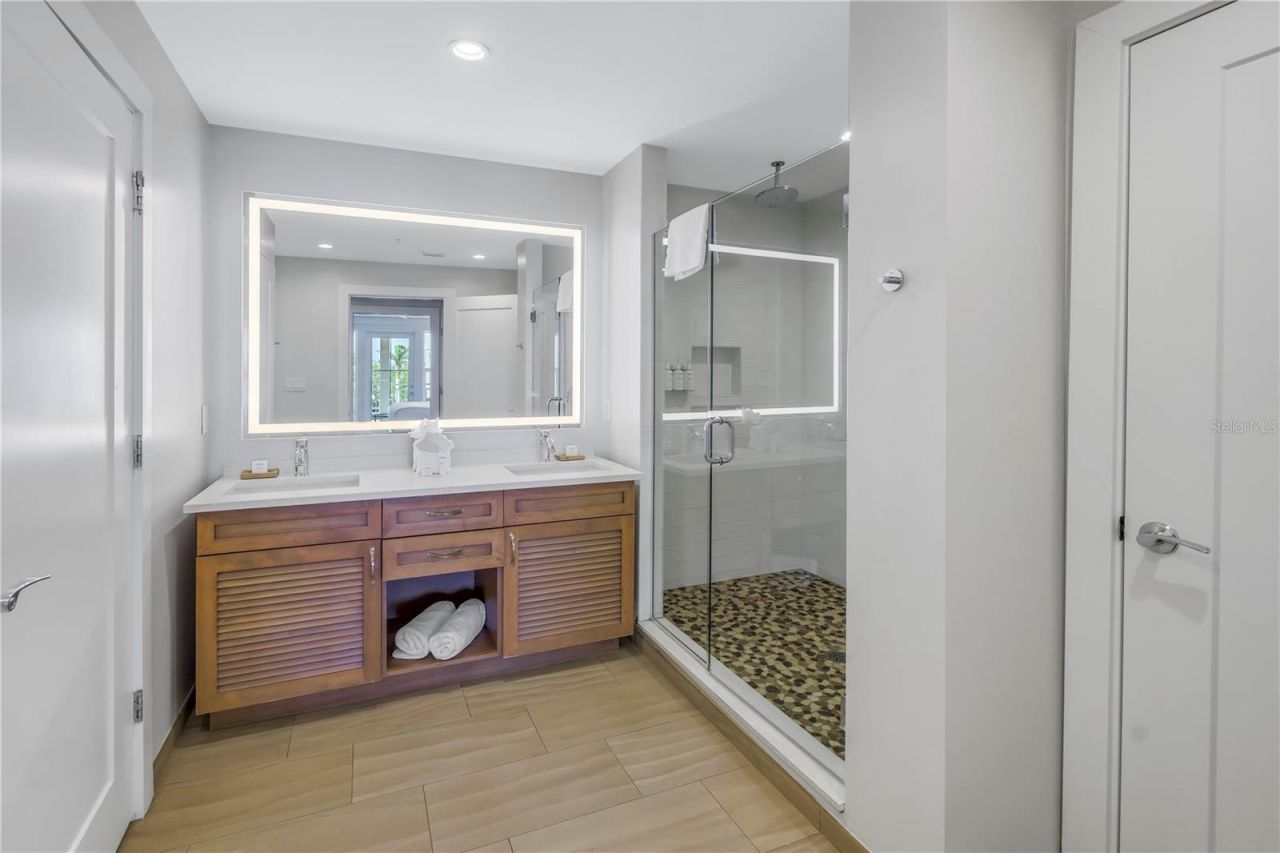 5325 Marina Drive, Unit 128, Bradenton Beach, FL 34217 Photo