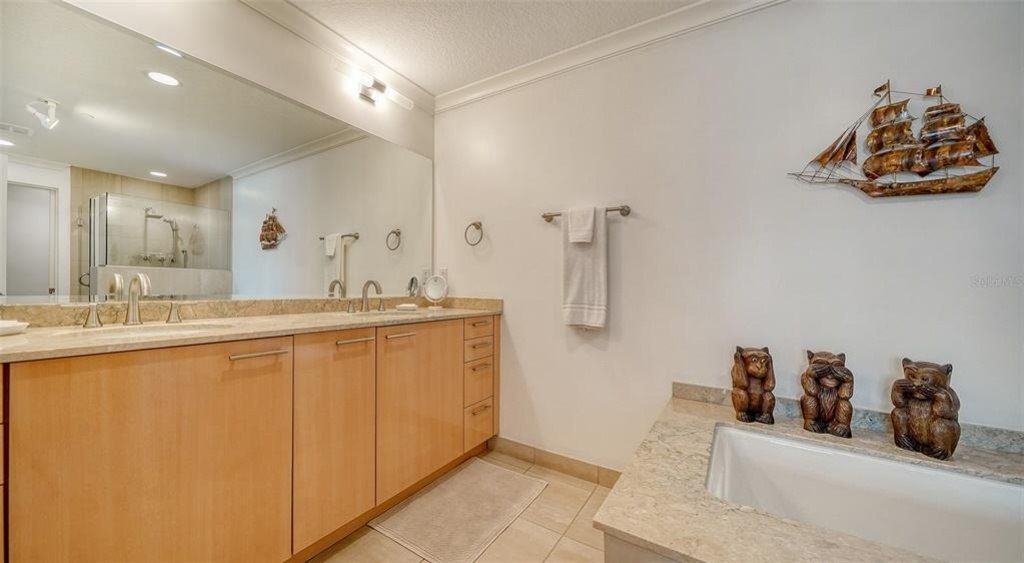6512 Midnight Pass Road, Unit 206, Sarasota, FL 34242 Photo