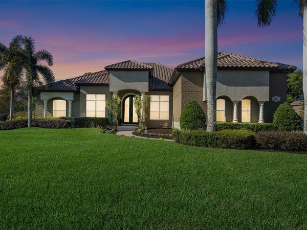 1384 E LAKE SHORE BOULEVARD, KISSIMMEE, FL 34744