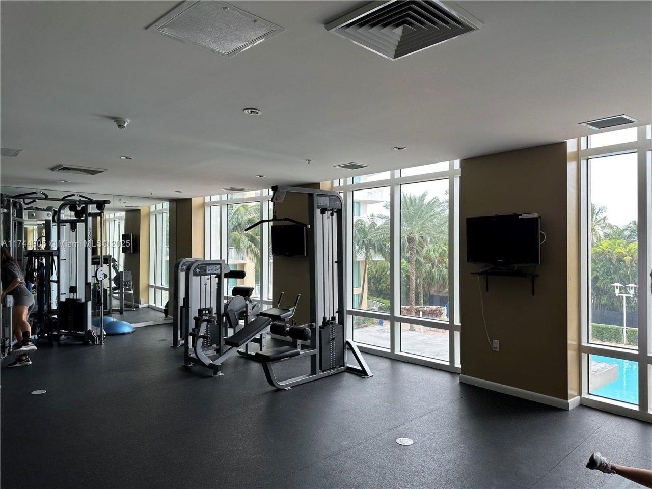 1755 E Hallandale Beach Blvd, Unit MEZ7E, Hallandale Beach, FL 33009 Photo