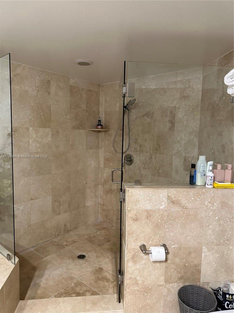 1755 E Hallandale Beach Blvd, Unit MEZ7E, Hallandale Beach, FL 33009 Photo