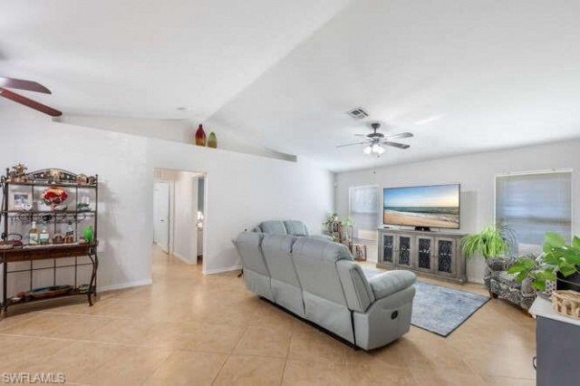 1914 NE 34th St, Cape Coral, FL 33909 Photo