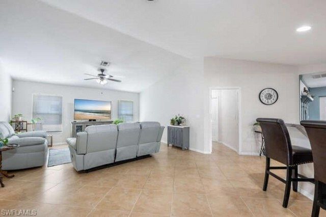 1914 NE 34th St, Cape Coral, FL 33909 Photo