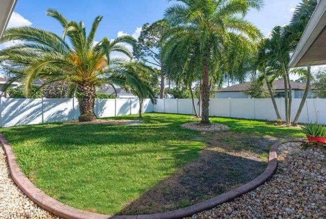 1914 NE 34th St, Cape Coral, FL 33909 Photo